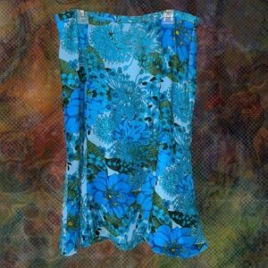 Blue floral boho knee length skirt size 8
